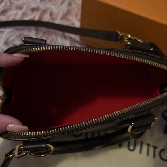 Louis Vuitton Alma BB - Picture 3 of 7